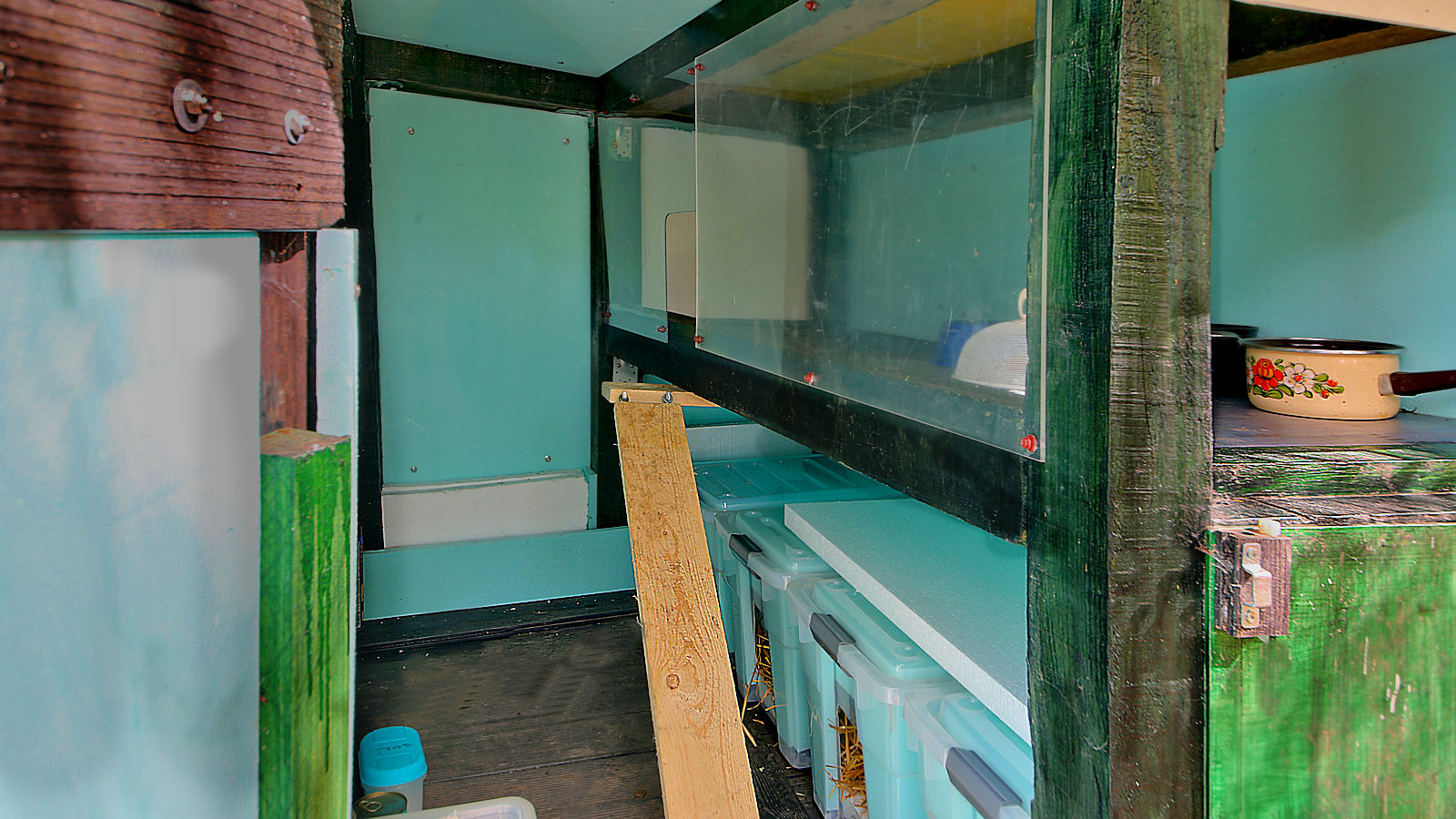 The earlier cat shelter