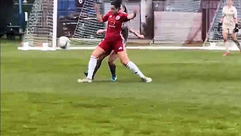 Chloe Gormley (grey) battling away at Welling Utd