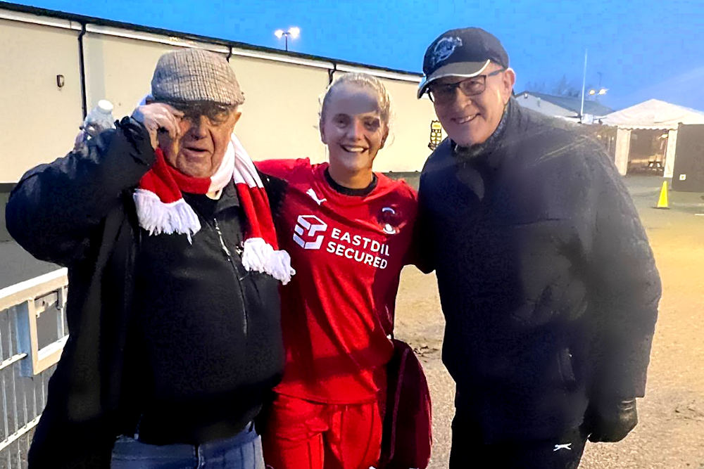 Nine-goal hero Poppy Binding meets some of the lofcwomen.com crew