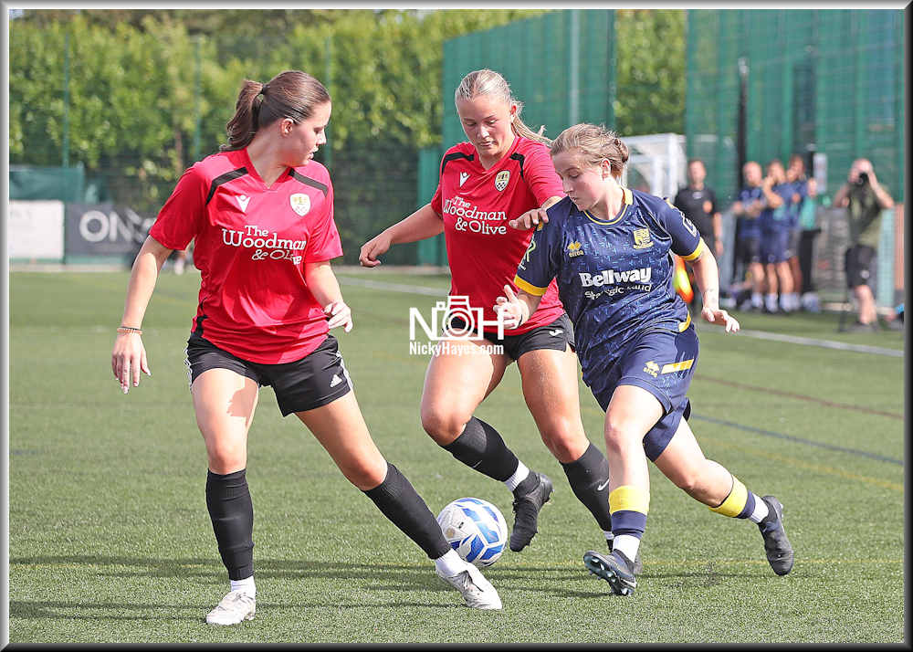 Wormley played Southend Utd (blue) last Sunday