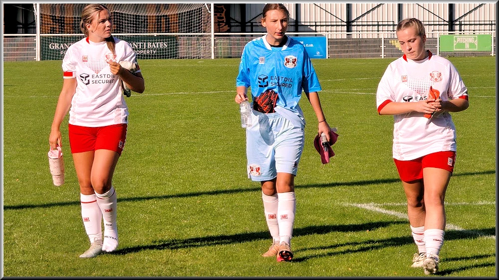 Leyton Orient Women : from LOFCwomen.com