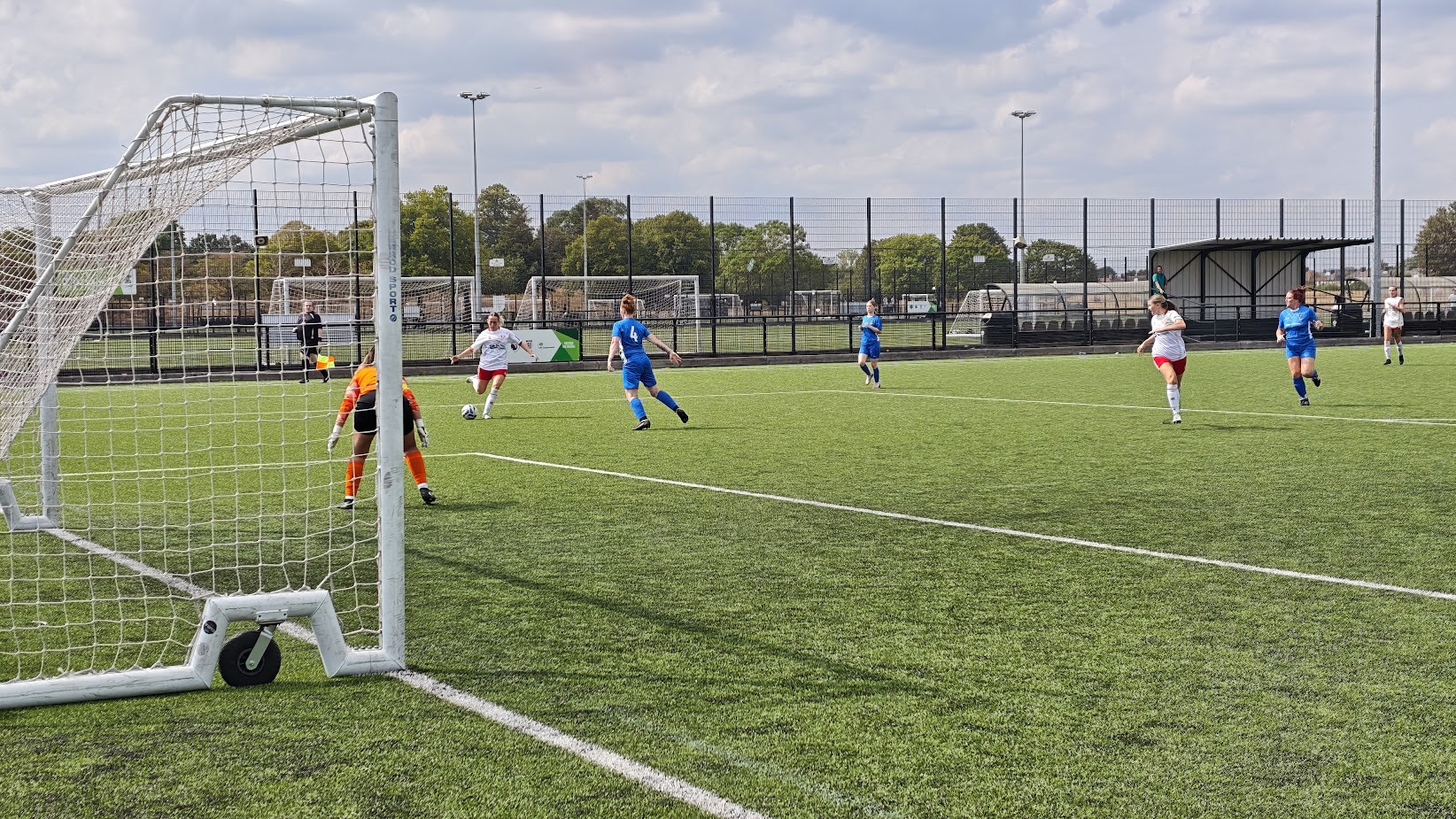 Toby Ladies 0:4 Leyton Orient