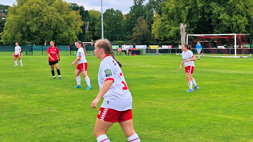 Leyton Orient Women : from LOFCwomen.com